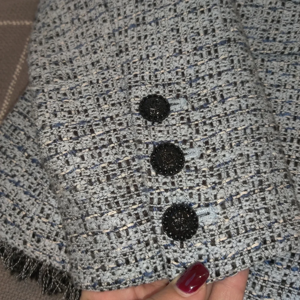 Karl Lagerfeld Boucle Blazer - Picture 8 of 12